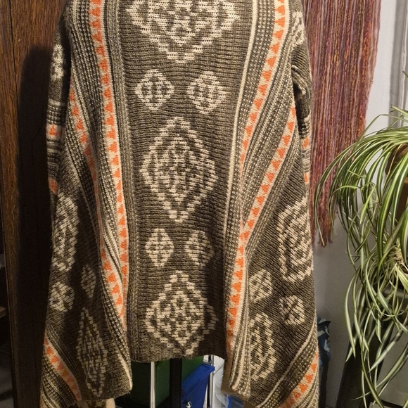 Eyeshadow Mud Pie Fire Handkerchief-Hem Sweater Cardigan in a Brown Tan Orange S - Picture 3 of 4